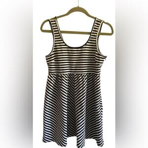 MinkPink women’s Large black and white striped dress